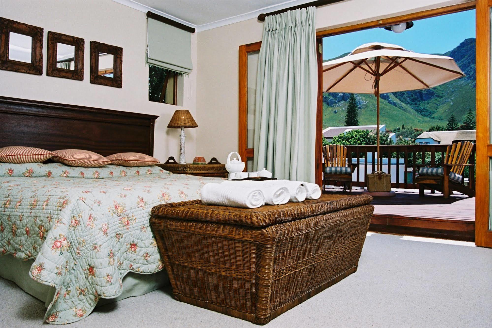 Lavender Manor Guest Lodge Hermanus Exterior photo